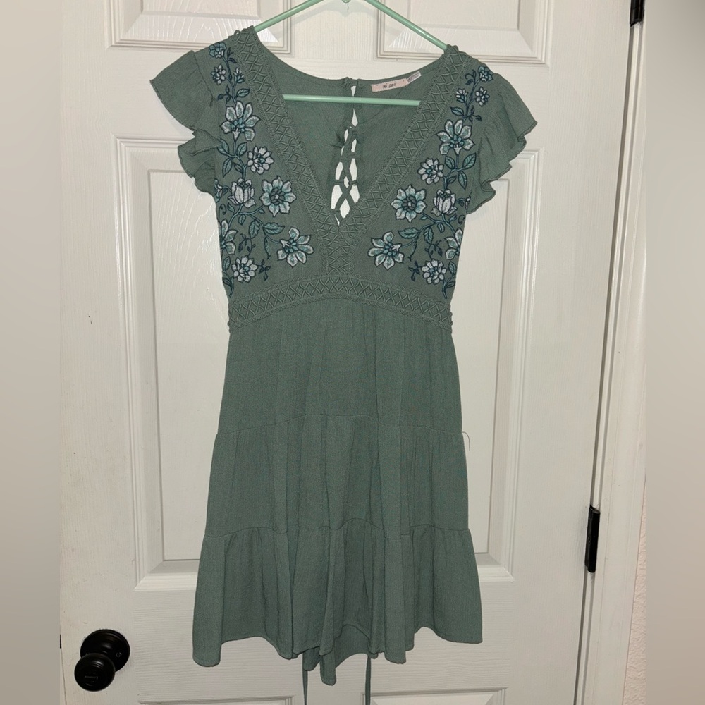 Francesca’s Mi Ami Dress Collection